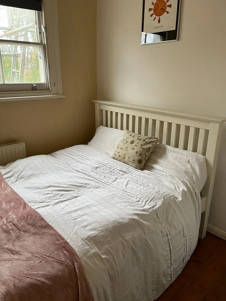 Flat Gateley Road in Greater London