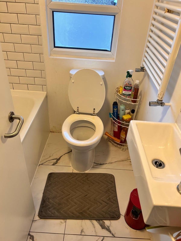 Room Chester Road in Greater London