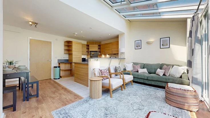 House Wellesley Corner in Gravesham