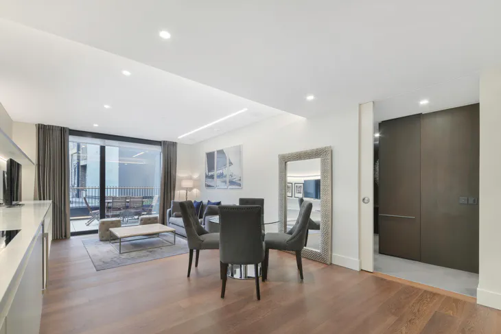 Flat Rathbone Place in City of Westminster
