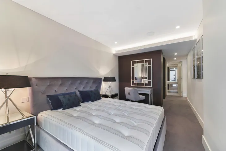 Flat Rathbone Place in City of Westminster
