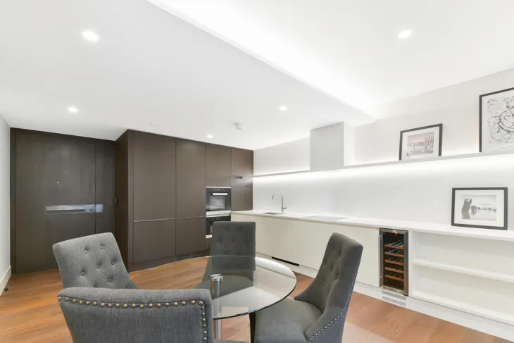 Flat Rathbone Place in City of Westminster