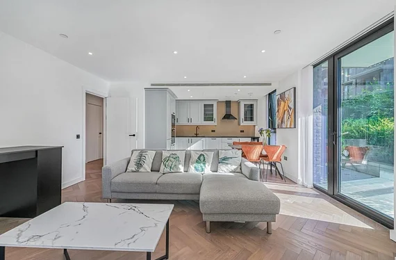 Flat Merino Gardens in Greater London