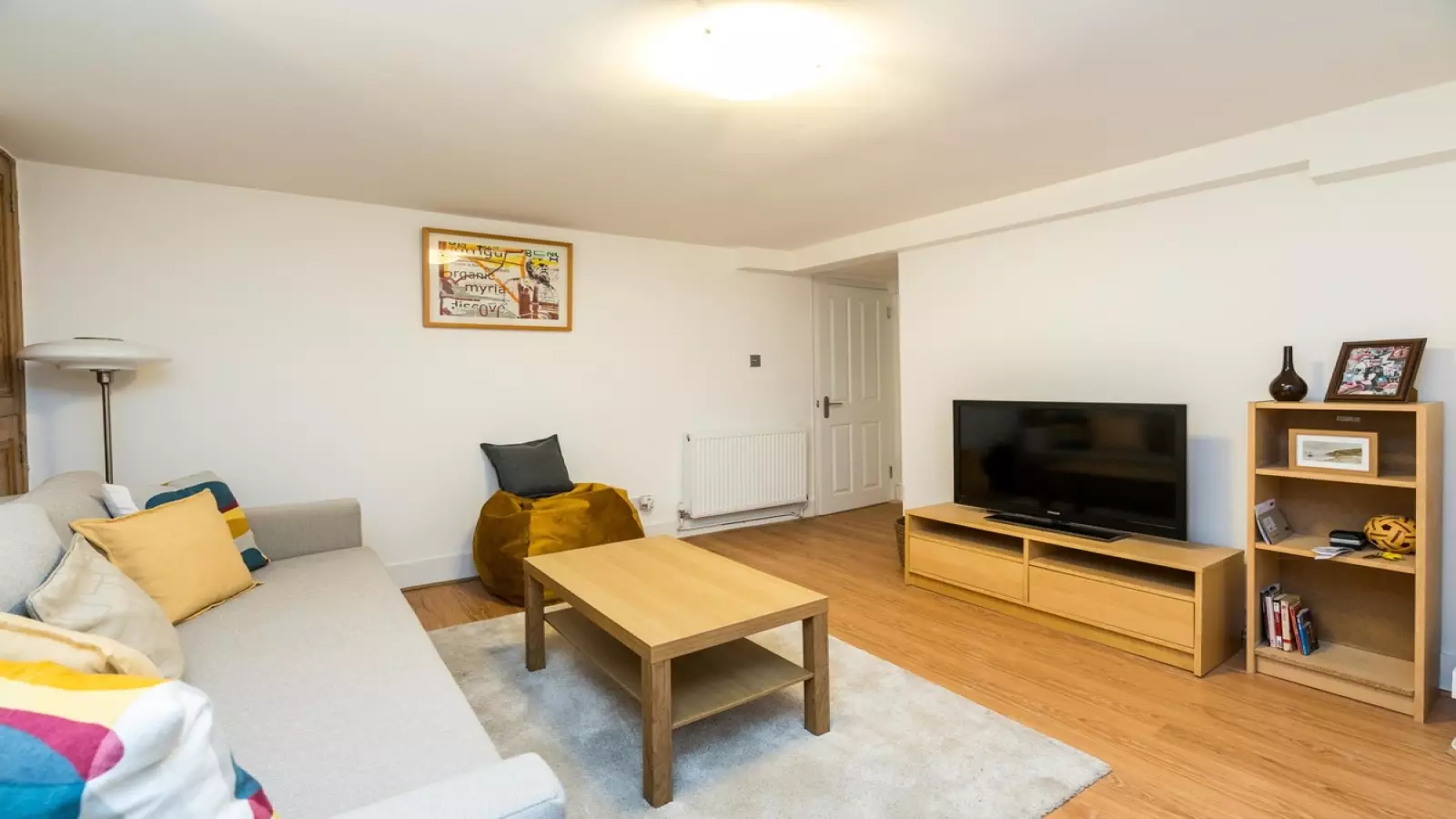 Flat Ommaney Road in Greater London