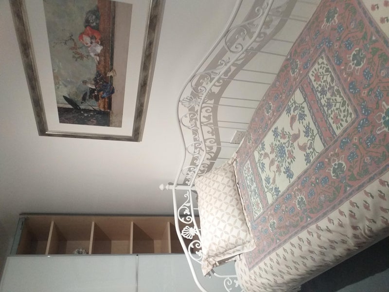 Room Deneford Road in Manchester