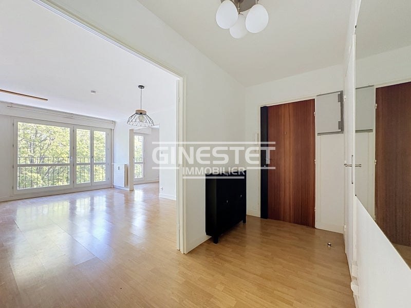 Flat Boulevard du 14 Juillet in Troyes