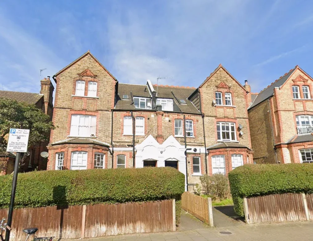 Flat Telford Avenue in Greater London