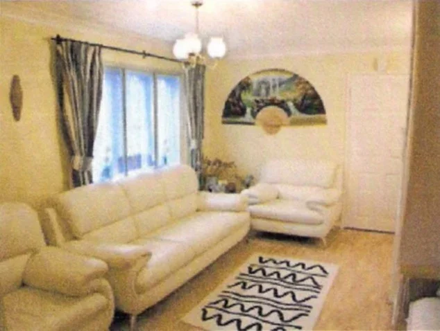 House Grasmere Close in Greater London