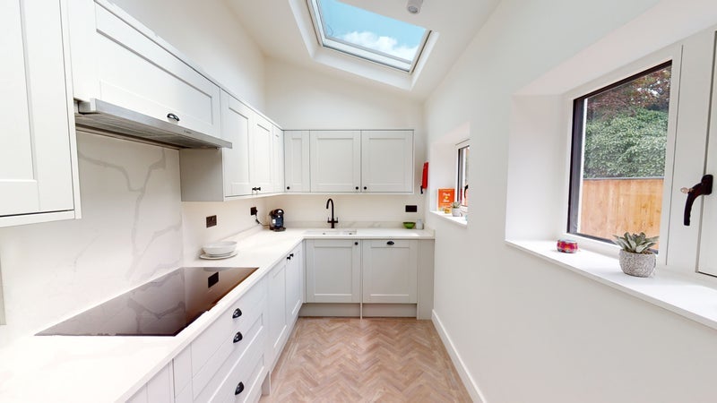 Room Rookery Road in Birmingham