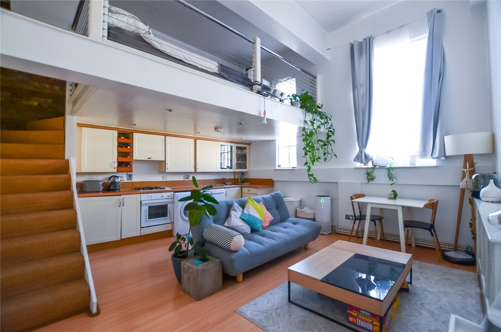 Flat Dalston Lane in Greater London