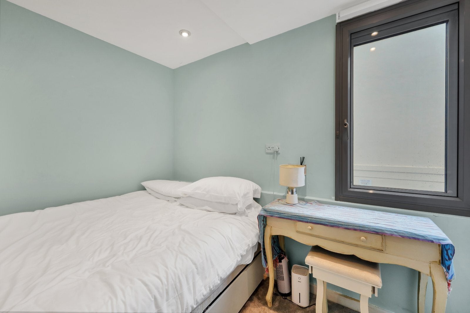Flat Richmond House in Greater London