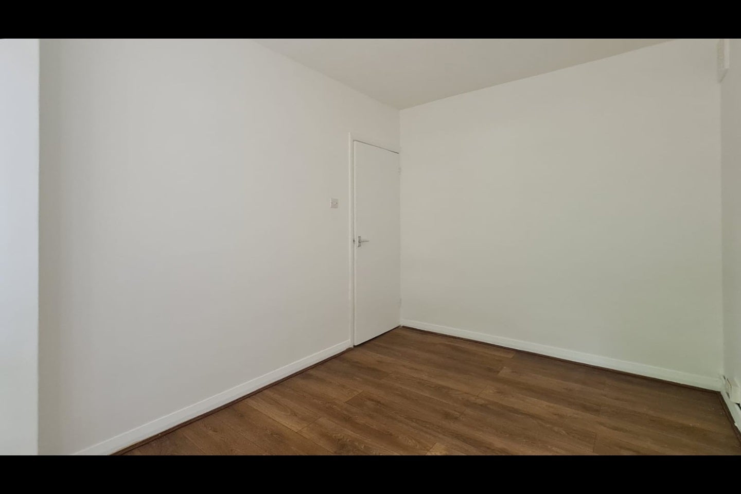 Flat Lawrie Park Road in Greater London
