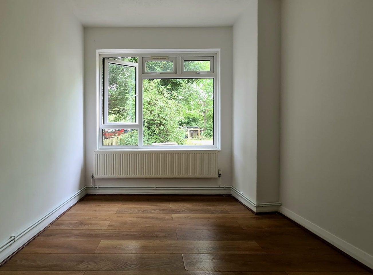 Flat Lawrie Park Road in Greater London