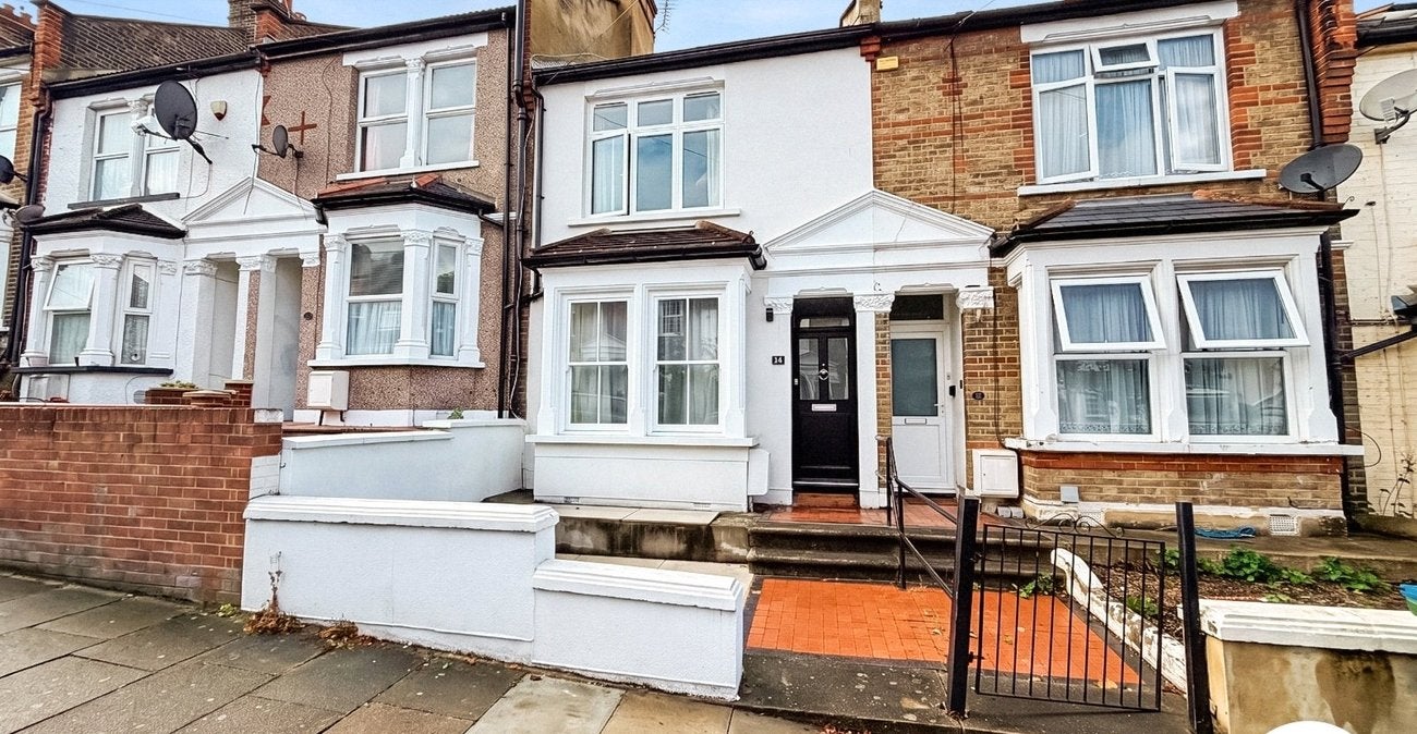 House Crumpsall Street in Greater London