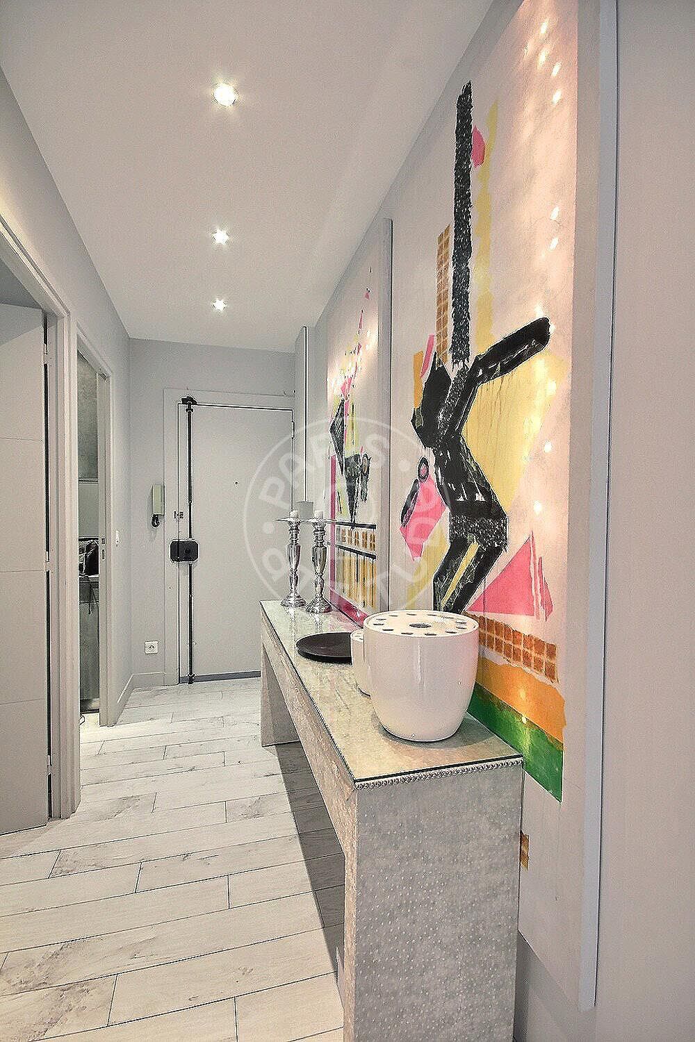 Appartement Rue de Berri à Paris