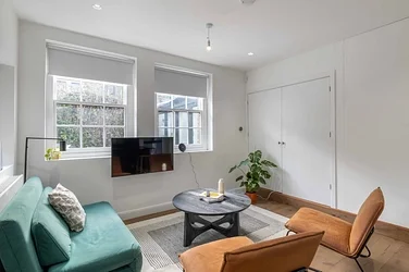 Flat Macroom Road in City of Westminster