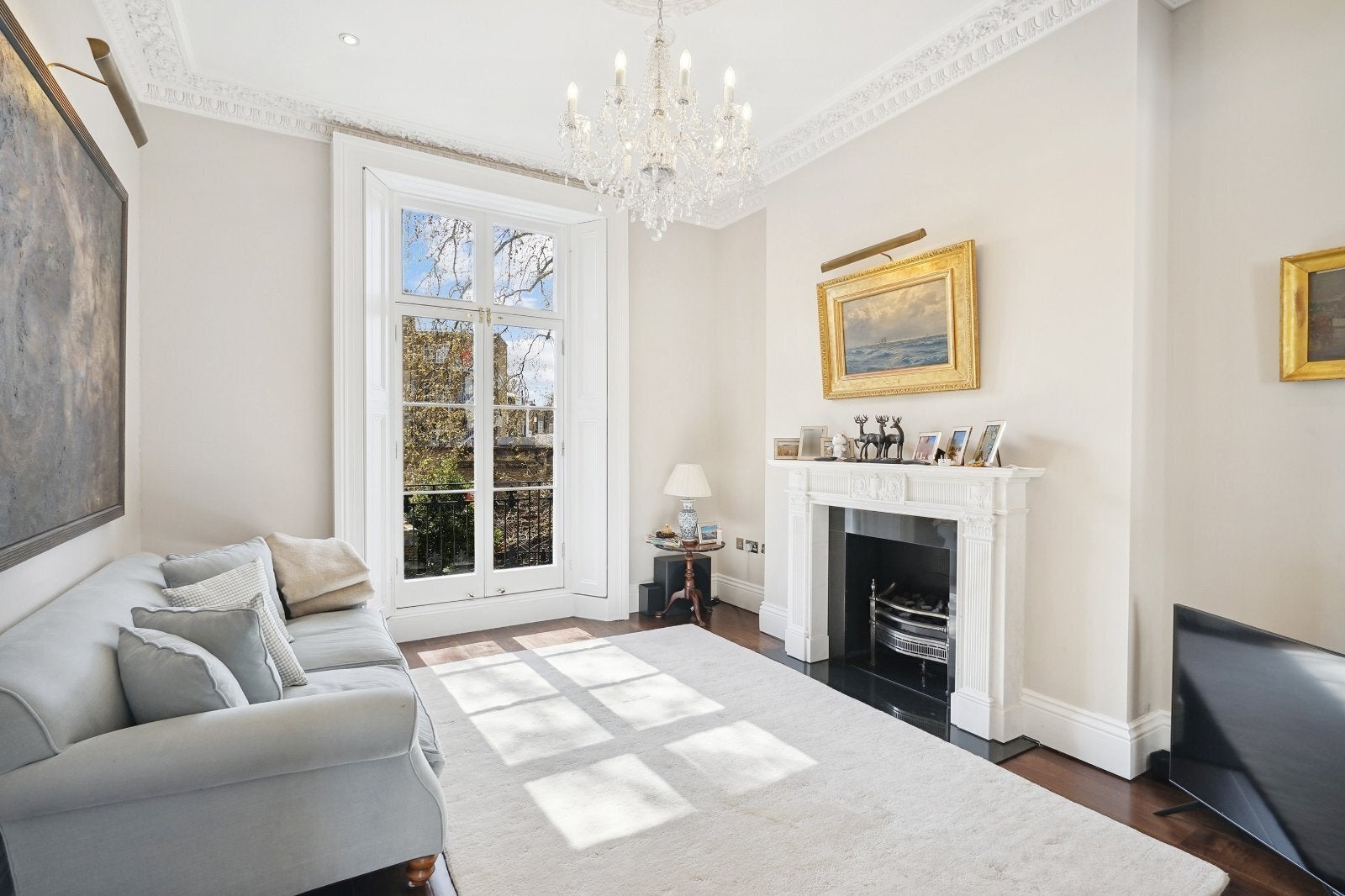 House Thurloe Square in Greater London