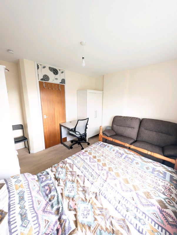 Room Ireland Avenue in Nottingham