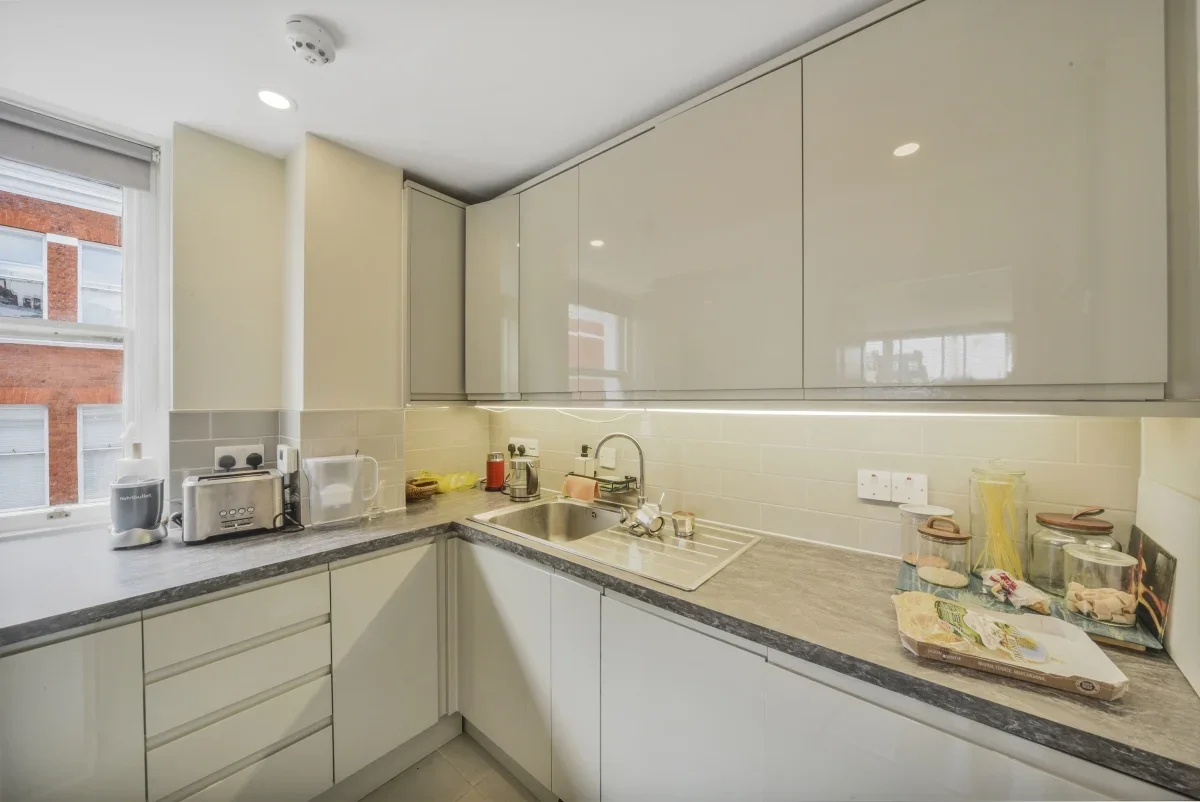 Flat Sloane Street in Greater London