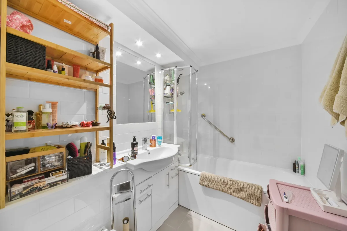 Flat Sloane Street in Greater London