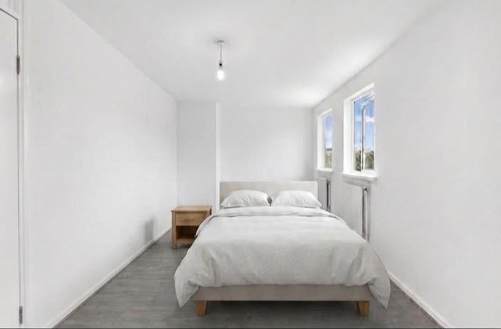 Room Cheyne Path in Greater London