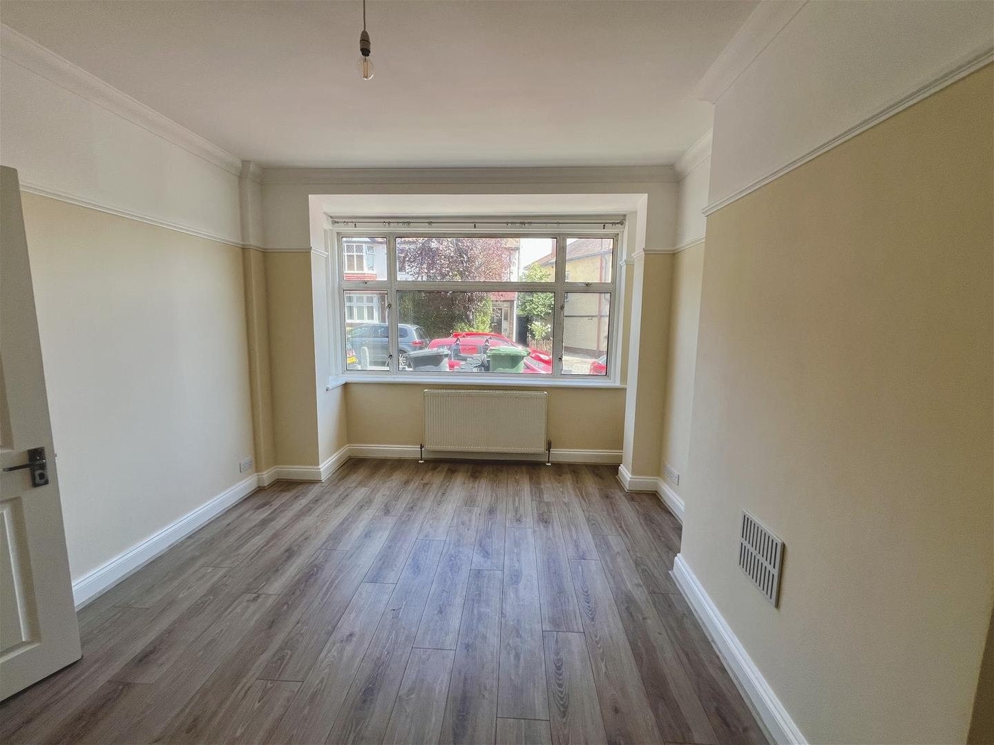 House Millmark Grove in Greater London