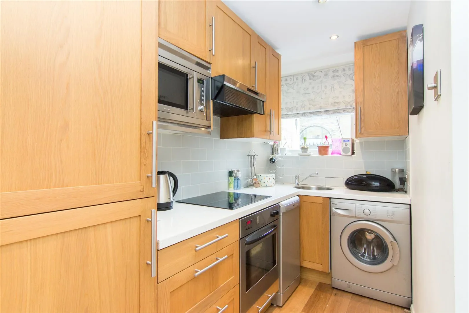 Flat Sheen Lane in Greater London