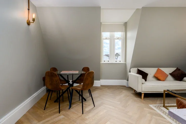 Flat Brixton Road in Greater London