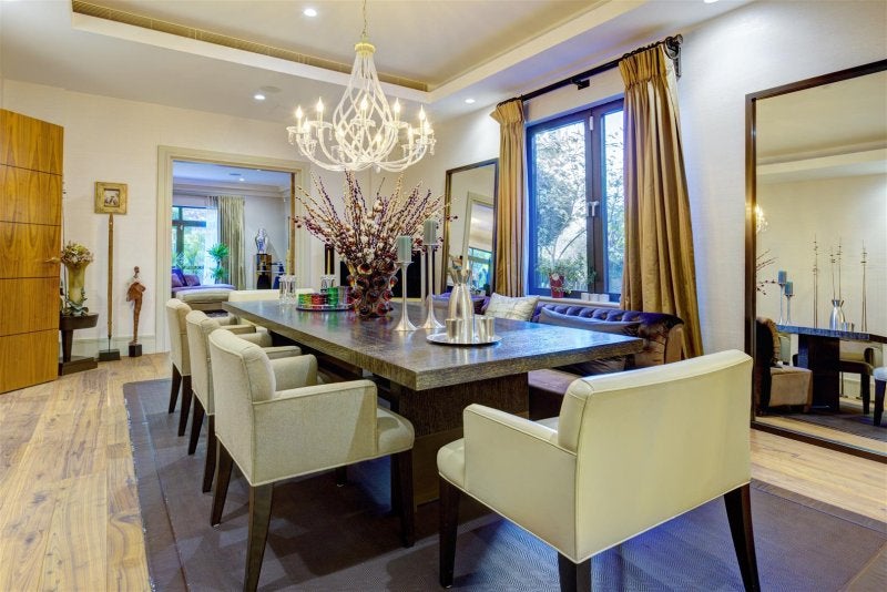 Flat Finchley Road in Greater London