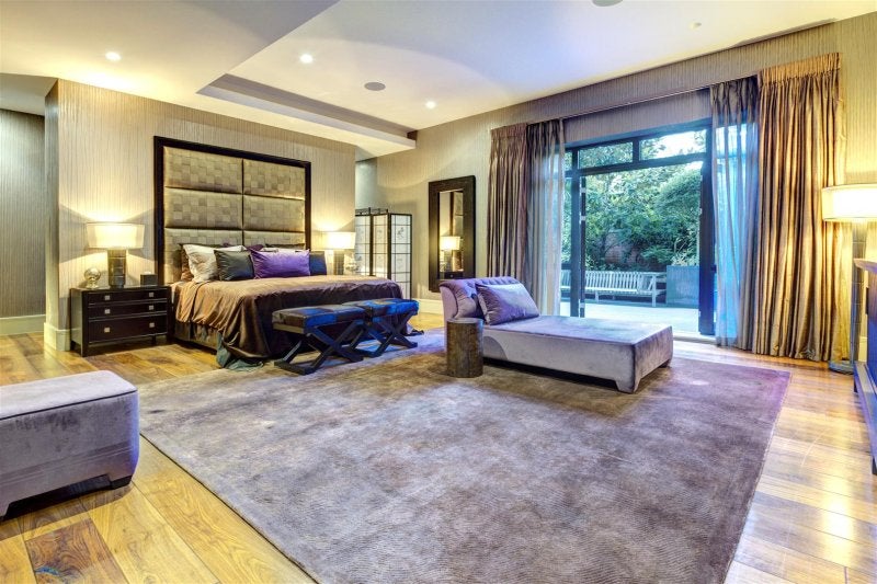 Flat Finchley Road in Greater London
