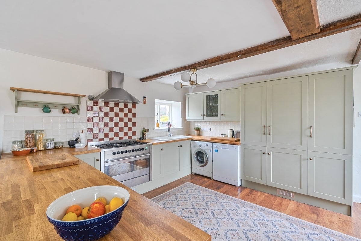 Flat Westview Orchard in Freshford
