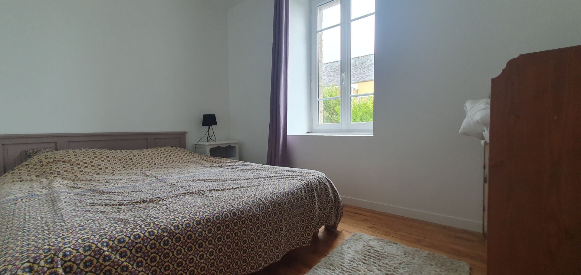 House Place Du General Leclerc in Saint-Renan