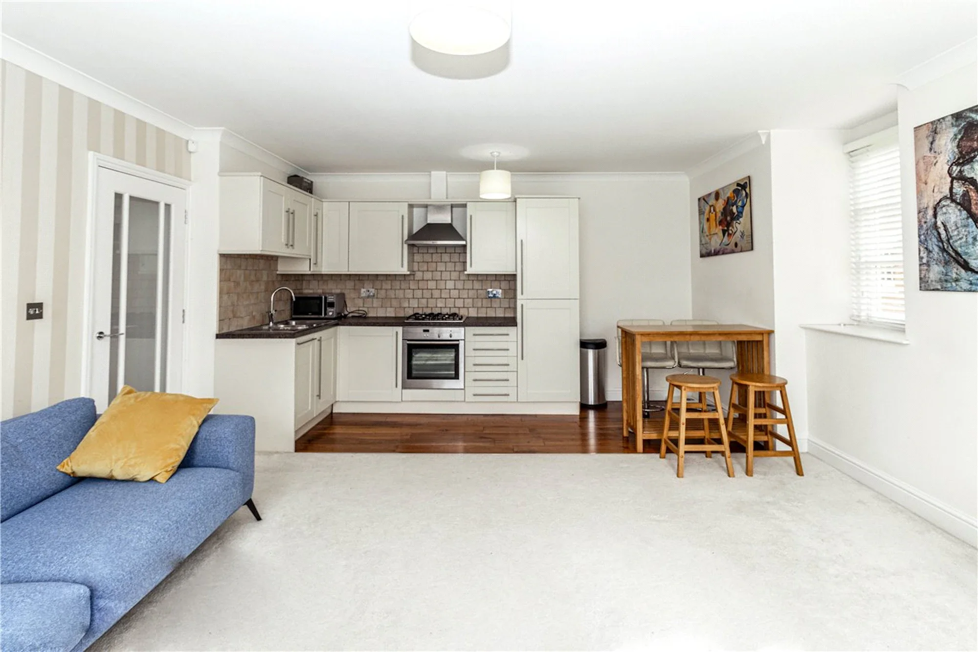 Flat Beningfield Drive in St Albans