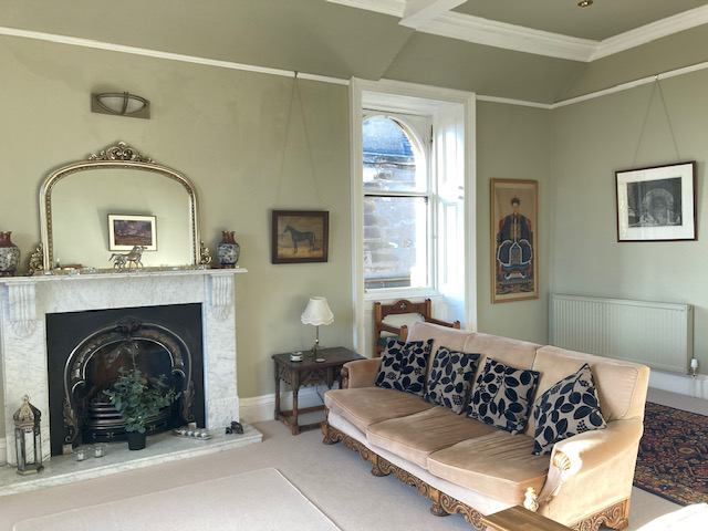 Room Crown Terrace in Glasgow