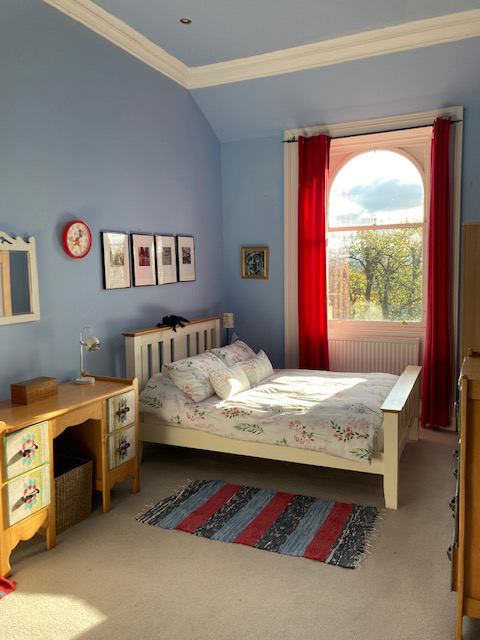Room Crown Terrace in Glasgow