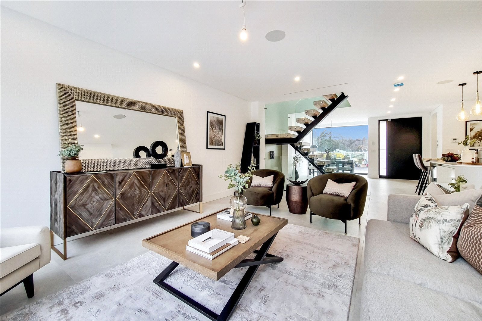 House Gulliver Place in Greater London