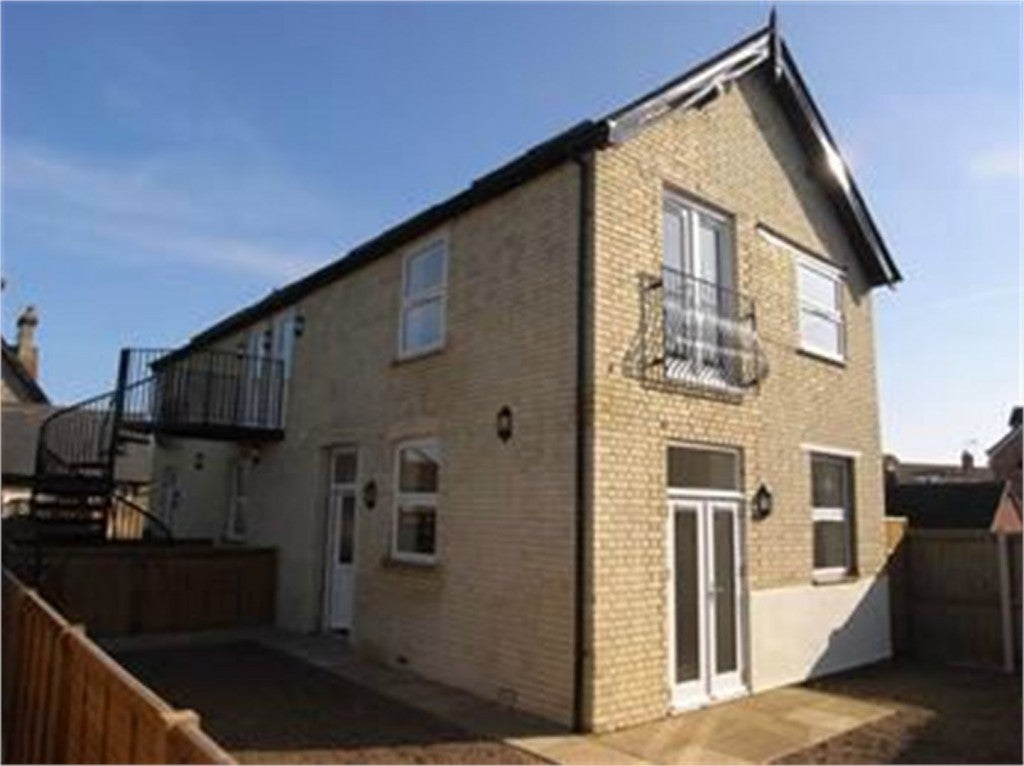 Flat High Street in Arlesey