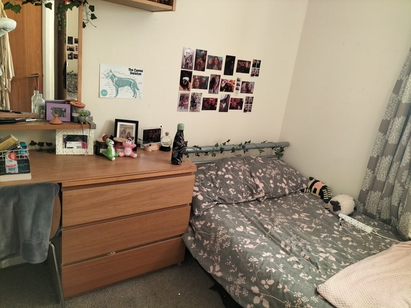 Room Slateford Road in City of Edinburgh