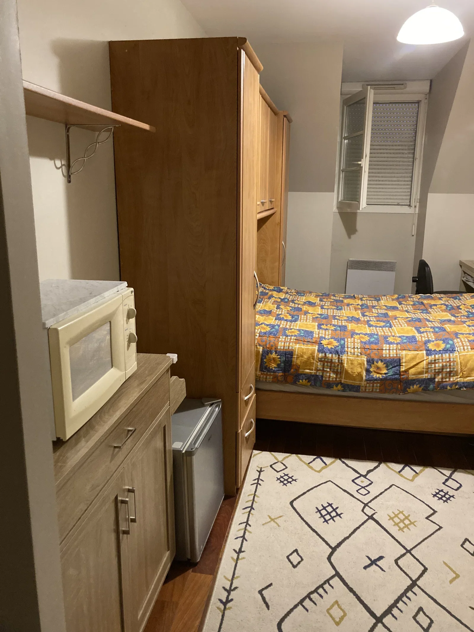 Chambre Rue Jean de La Fontaine à Nesles-la-Montagne