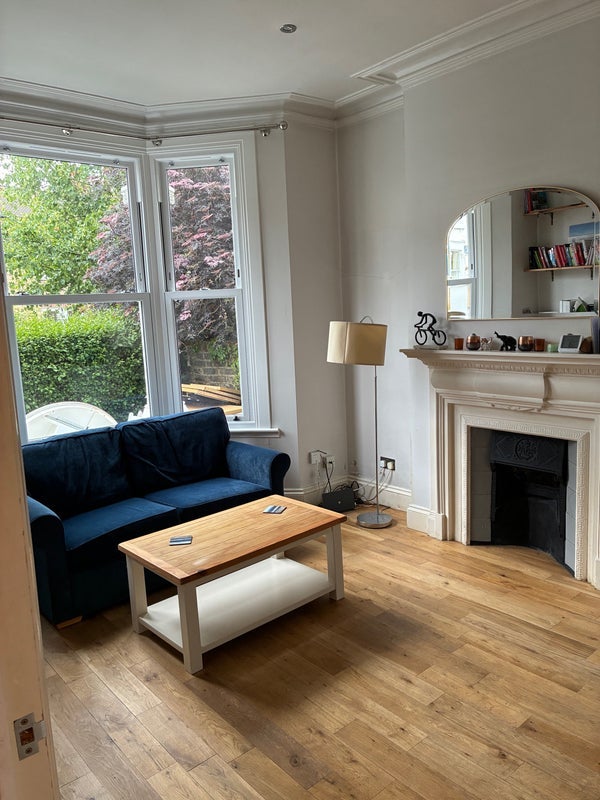 Room Wimbart Road in Greater London
