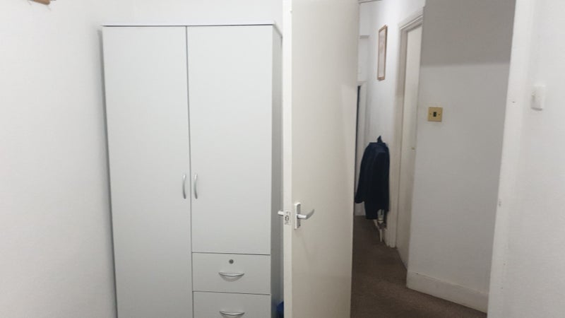 Room Glasgow Road in Greater London