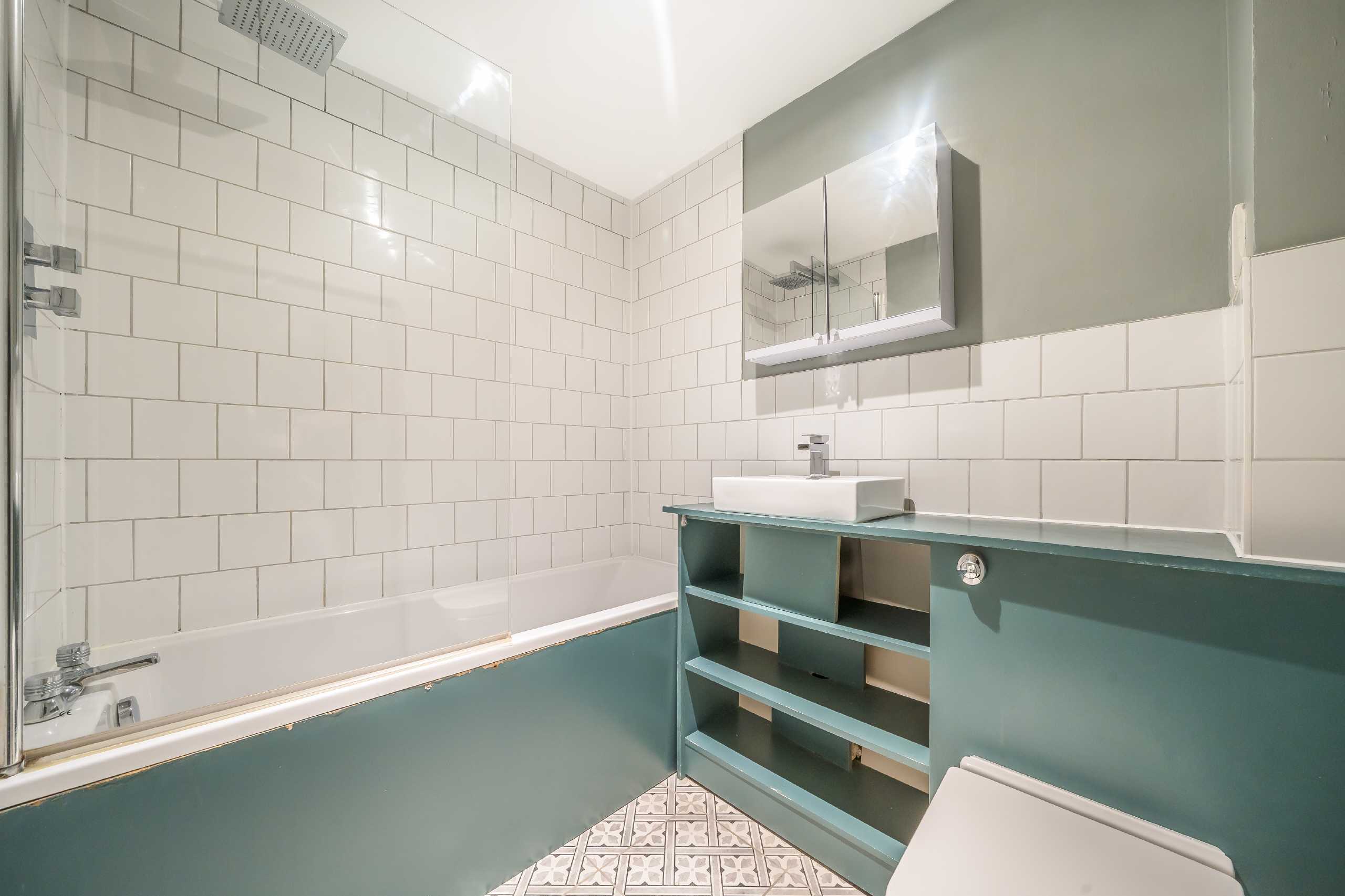 Flat Rubens Place in Greater London