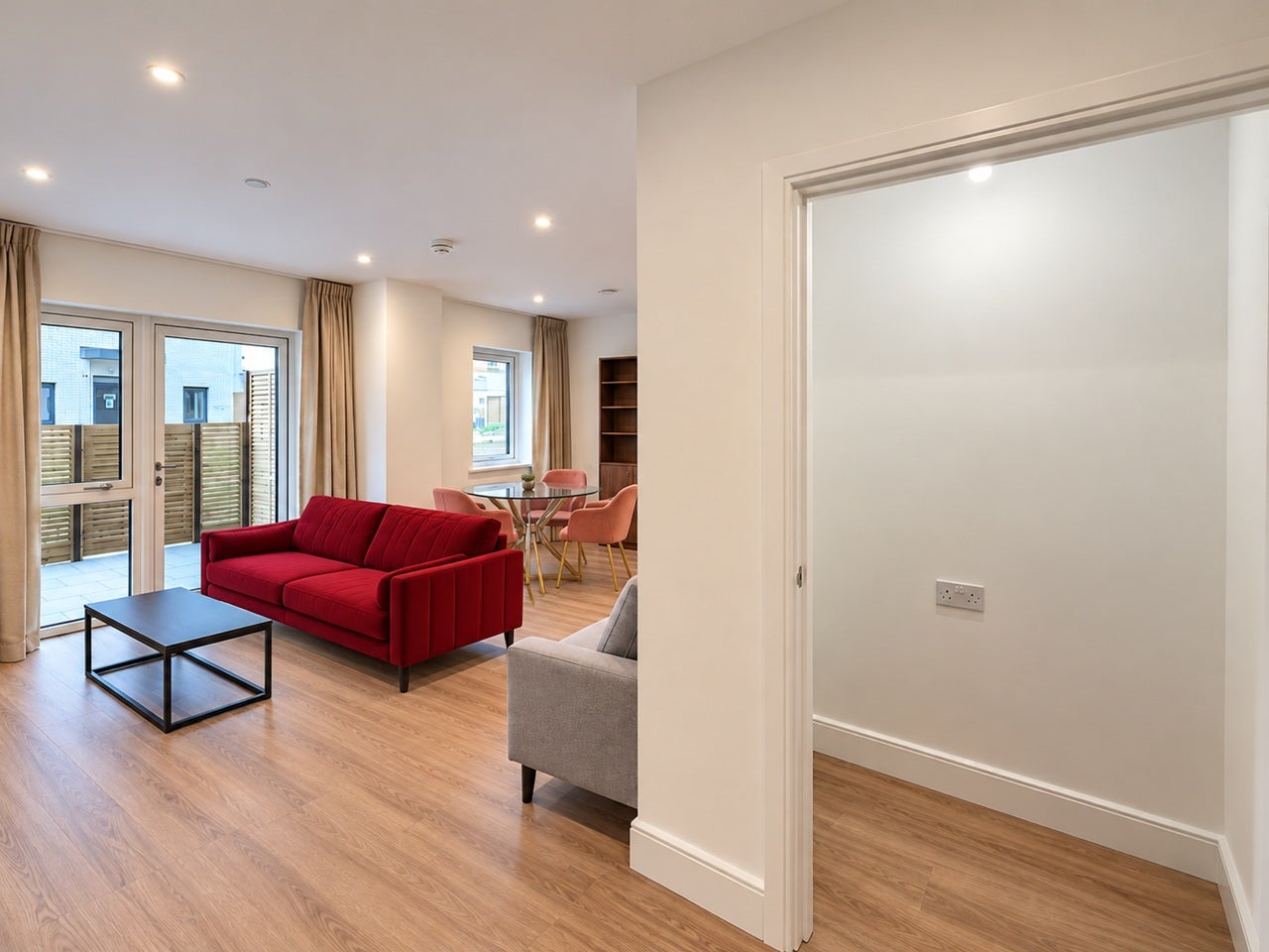 Flat Egerton Road in Greater London