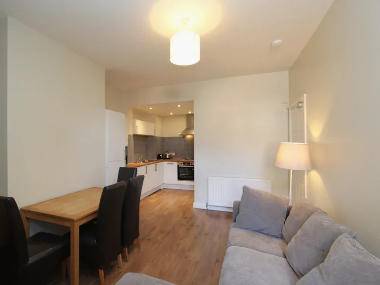 Flat Myrtle Grove in Newcastle upon Tyne