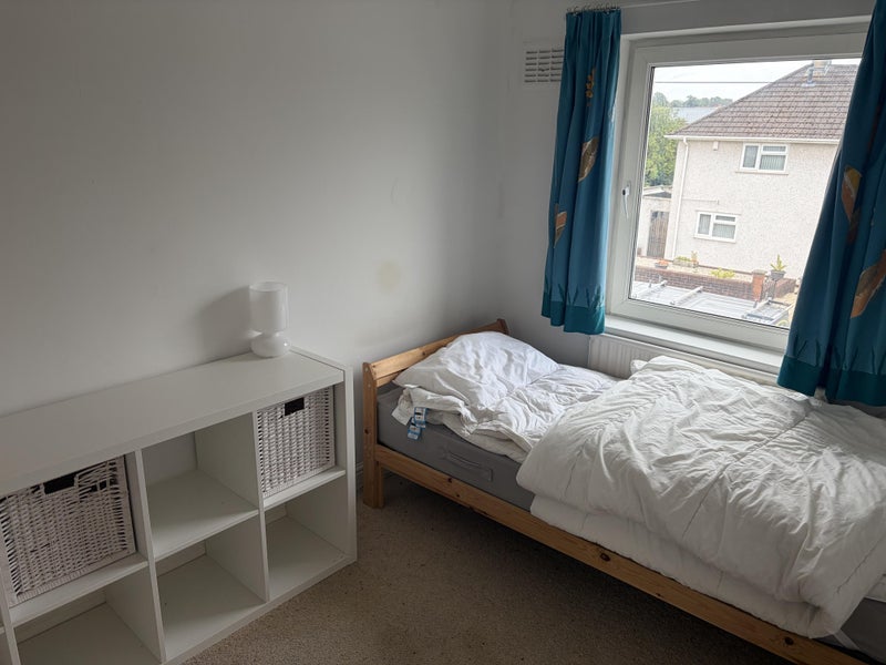 Room Bishop Manor Road in Bristol