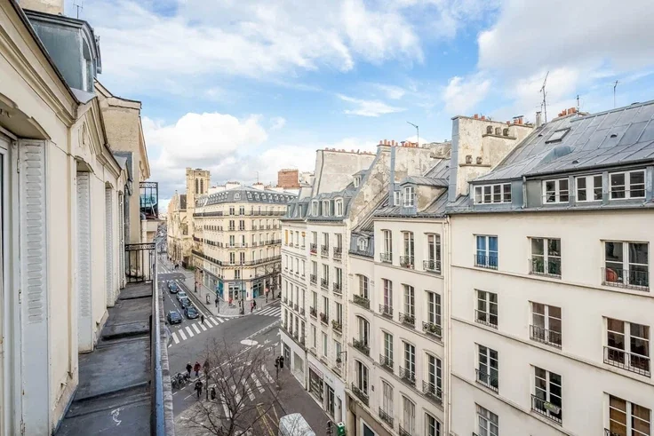 Flat Rue Saint-Martin in Paris