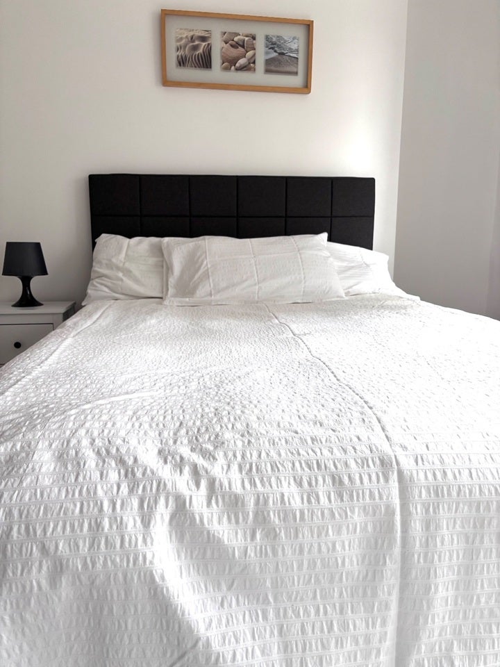 Room Old Kenton Lane in Greater London
