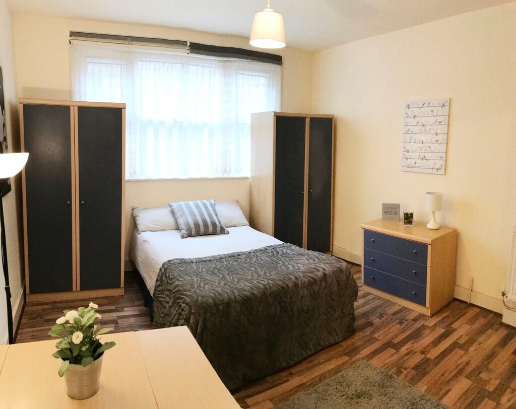 Room Anson Road in Greater London