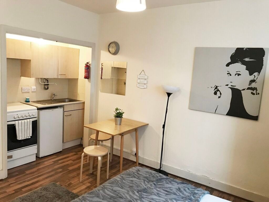 Room Anson Road in Greater London
