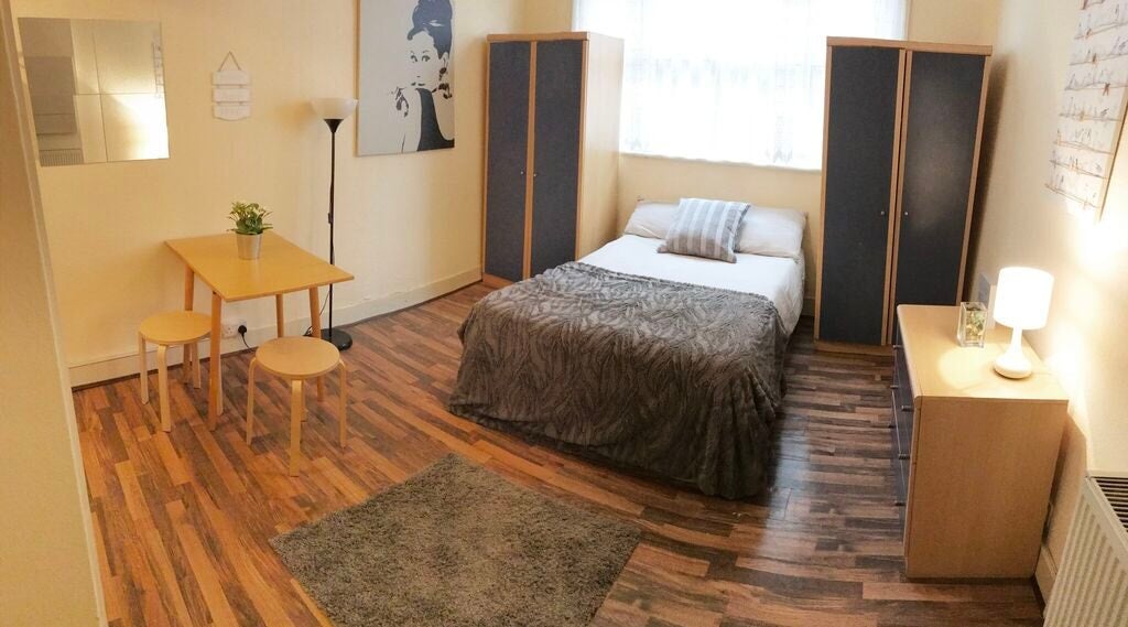 Room Anson Road in Greater London